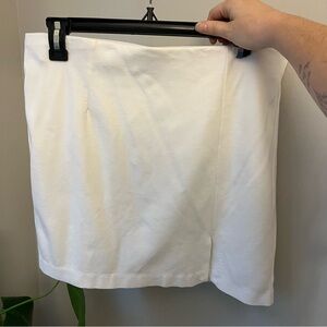 White skirt with slit NEW
